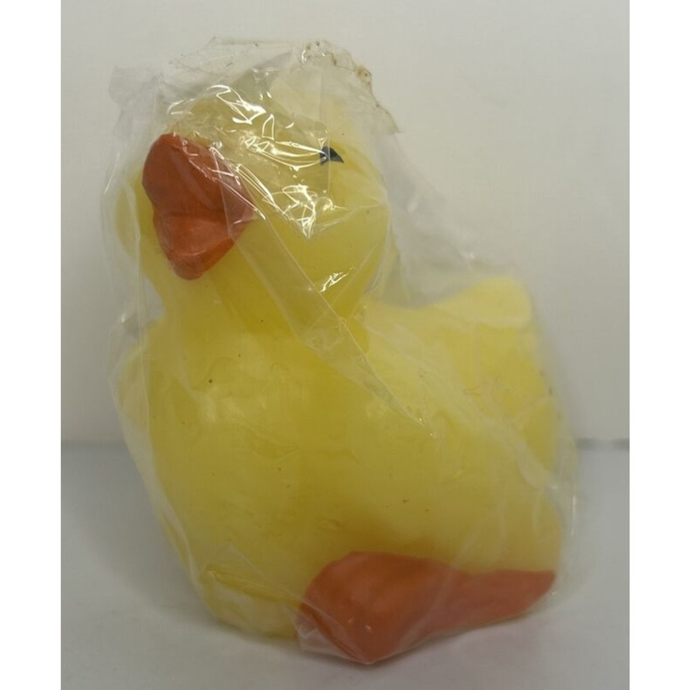 Vintage Garden Ridge Easter Spring Duck Candle New in Packaging 3" SKU H421